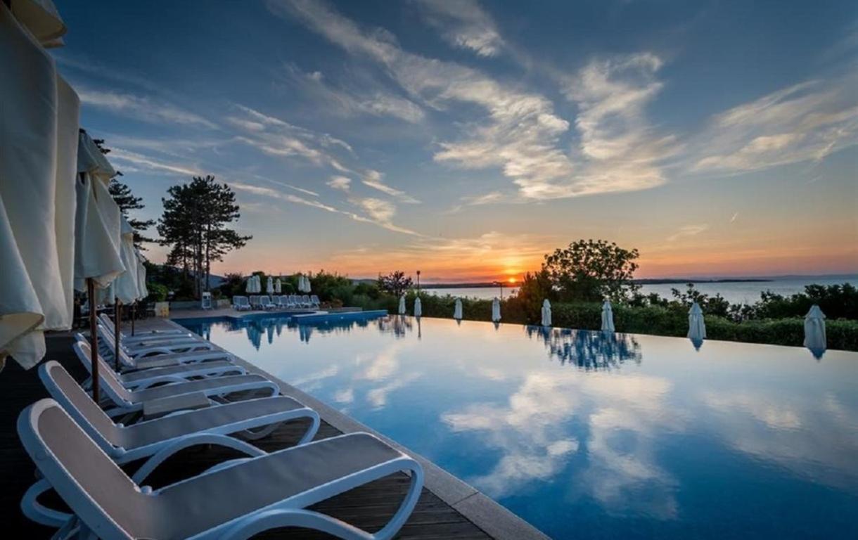Santa Marina Resort Sozopol - Penthouse With Amazing Sea View Buitenkant foto